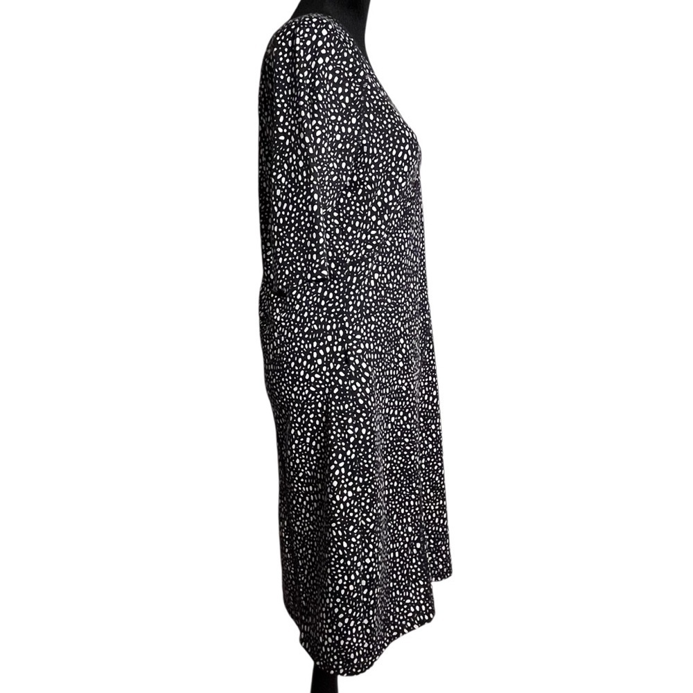 Title Nine NWT Cafe Sleeve Spiral Seam Dress Dot Black White Athleisure Dress M - Picture 9 of 14